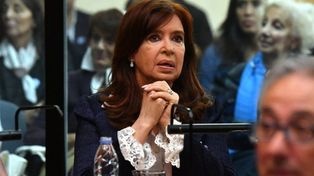 Cristina ya está en el banquillo para enfrentar su primer juicio por corrupción