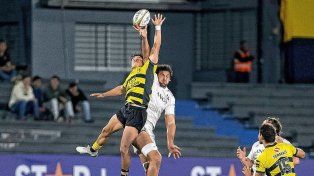 Dogos XV se volvió de Montevideo con un importante triunfo ante Peñarol.