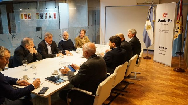 El gobernador de Santa Fe con la Cámara Argentina de Empresas Mineras