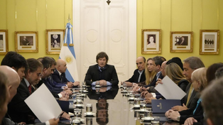 Antes del veto, Milei y funcionarios nacionales se habían reunido el viernes con diputados y algunos senadores dialoguistas.