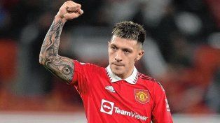 Manchester United, con Lisandro Martínez, en la final de la Carabao.