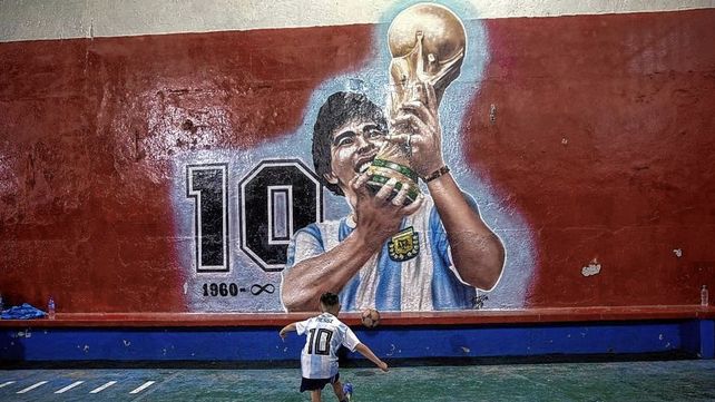 La campaña que se puso en marcha pretende tener el corazón de Maradona junto a la Selección Argentina.