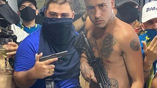Otro barra asesinado: Samuel Gordo Samu Medina, cuando posaba ostentando armas junto al trapero Zaramay.&nbsp; 