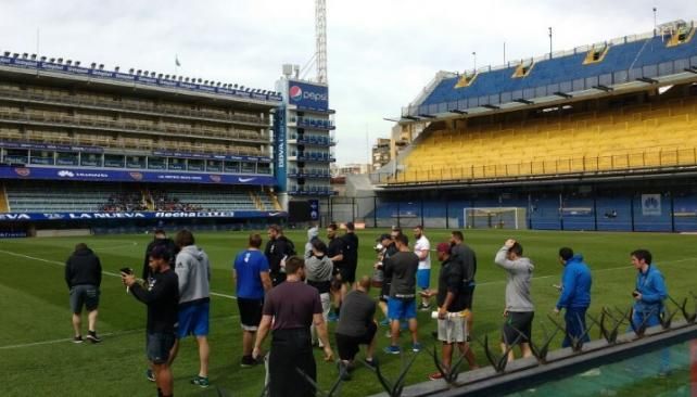 Los All Blacks de paseo por La Bombonera