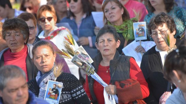 Una multitud veneró a San Cayetano