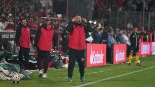 El entrenador de Newells, Cristian Fabbiani, concentró a 23 futbolistas para el partido ante Estudiantes.