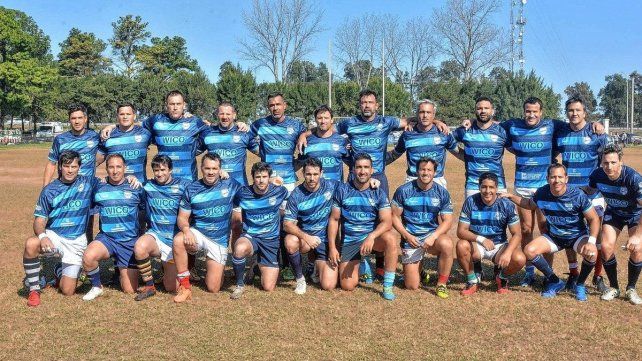 El plantel de Los Pumas Classics que se volvió a presentar en la ciudad de Santa Fe. El plantel de Los Pumas Classics que se volvió a presentar en la ciudad de Santa Fe.