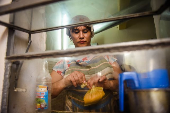 Una cooperativa de chicas trans abrió su propio emprendimiento gastronómico en Pichincha