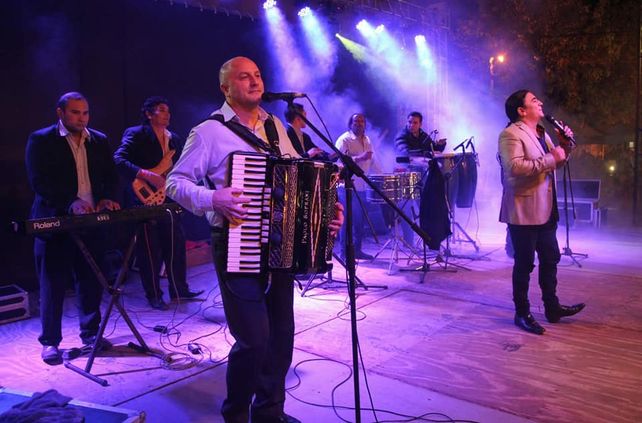Mario Pereyra revolucionó Recreo en los festejos del 25 de Mayo