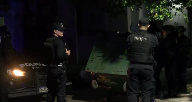 Encontraron restos de un bebé en un contenedor de barrio Parque Casado