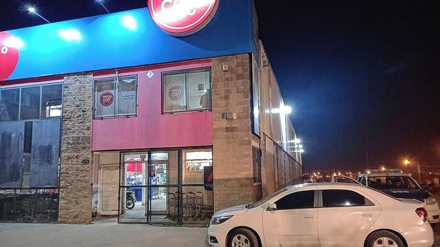 Concordia: delincuentes armados asaltaron un supermercado