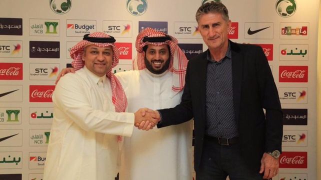 Edgardo Bauza tiene asegurado su lugar en el Mundial antes que Argentina