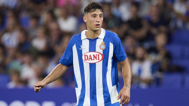 Alejo Veliz con la camiseta del Espanyol de Barcelona
