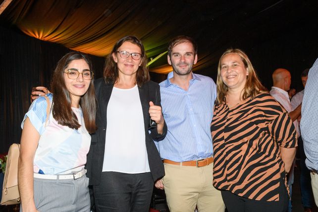 Elizabeth Celalles, Cristina Seffino, Soledad Mondini y Ezequiel Inwinkelriet.  