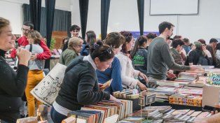 Paraná Lee: la Editorial de Entre Ríos presente en la Feria del Libro