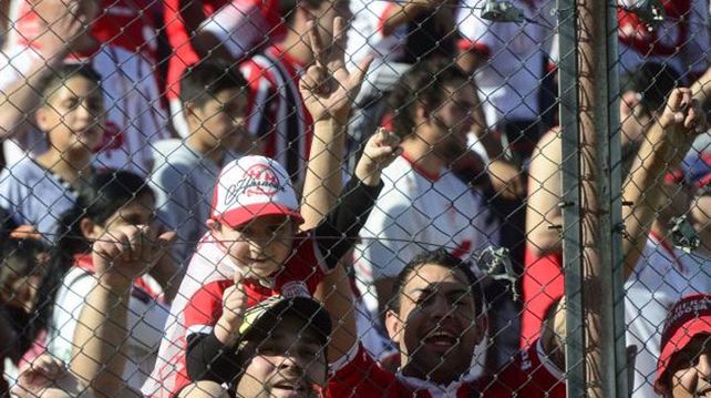 Fiesta incompleta para el Globito del Bichi Fuertes
