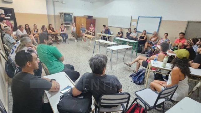 Con 205 alumnos y lista de espera