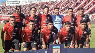 Colón reaccionó en la parte final ante Unión, se lo empató y estuvo muy cerca de llevarse todo del 15 de Abril.