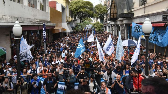 Los manifestantes coparon varias cuadras de la peatonal San Martín