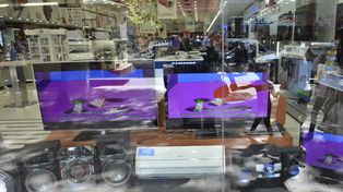 Las casas de electrodomésticos dejaron de exhibir los precios