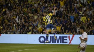 Central venció a Estudiantes y la fiesta canalla la desató el gol de Marco Ruben