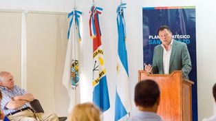 El intendente Leonardo Raimundo presentó el plan el en SUM del Parador Turístico.