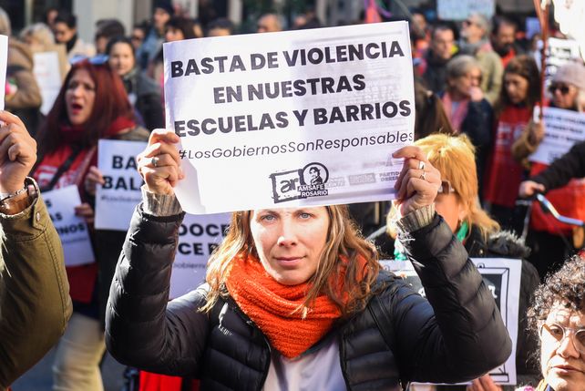 Paro de escuelas: voces de auxilio en una sociedad que no cuida ni contiene