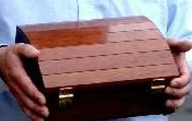 El marido decidió el destino de las cenizas tras la cremación de la mujer.