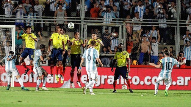 Los goles que le marcó Messi a Colombia en la previa de la final de la Copa América Los goles que le marcó Messi a Colombia en la previa de la final de la Copa América