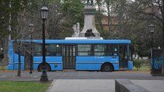 Por la pandemia, los colectivos pasaron de transportar 450 mil personas por día a movilizar alrededor de 100 mil. Por la pandemia, los colectivos pasaron de transportar 450 mil personas por día a movilizar alrededor de 100 mil.