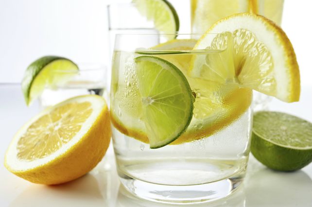 Los 10 Beneficios De Beber Agua Con Limón Cada Mañana