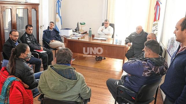 Por combatir la inseguridad. Se reunieron este martes autoridades del Ministerio de Seguridad con los cadetes de servicios de delivery.