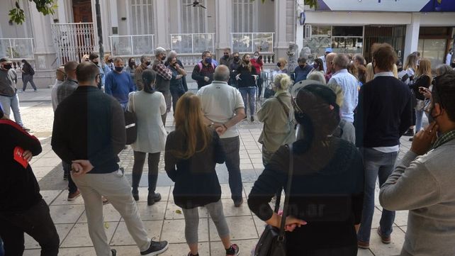 Comerciantes del centro reclaman la extensión horaria