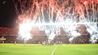 En el partido ante Godoy Cruz, los hinchas de Colón deberán pagar un bono para ingresar al estadio.