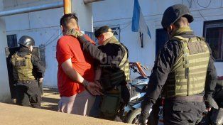 Durante una hora un hombre mantuvo a su hija de rehén en barrio Centenario