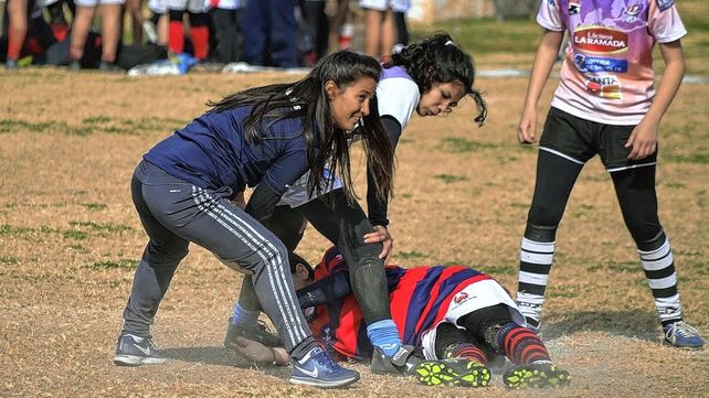 Gisela Acuña referente del rugby femenino a nivel nacional brindó su aporte en el evento desarrollado en Universitario.