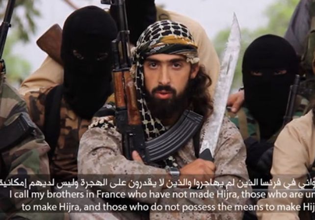 En un nuevo video, el Estado Islámico llamó a seguir atacando Francia