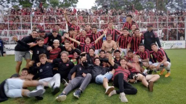 Patronato es el último campeón de la Liga Paranaense de Fútbol.