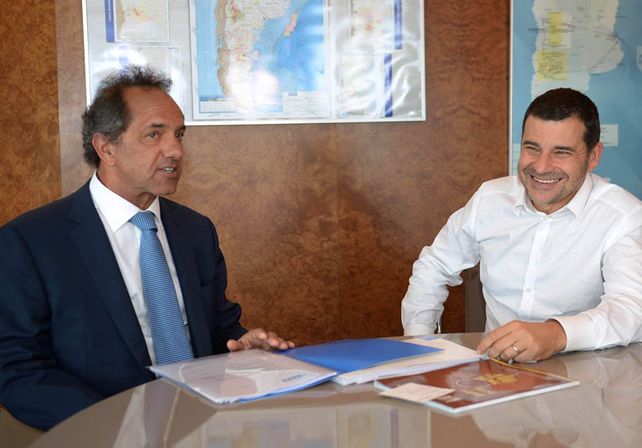 Scioli: Soy quien garantiza la continuidad de YPF en manos del Estado