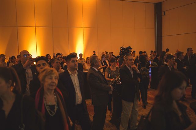 Los invitados siguieron con atención la presentación.&nbsp;