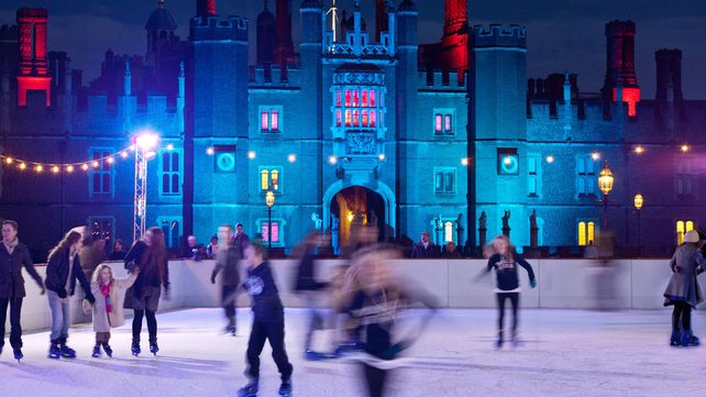 El reino mágico de hielo expone sus esculturas en Londres