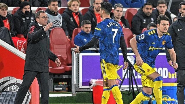 Cristian Ronaldo no está cómodo en el equipo y hay un conflicto con el entrenador Ralf Rangnick.