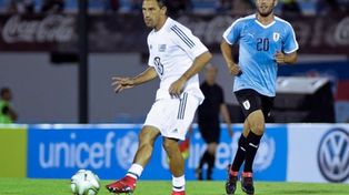 Maxi cruzó el charco para la despedida de Diego Forlán