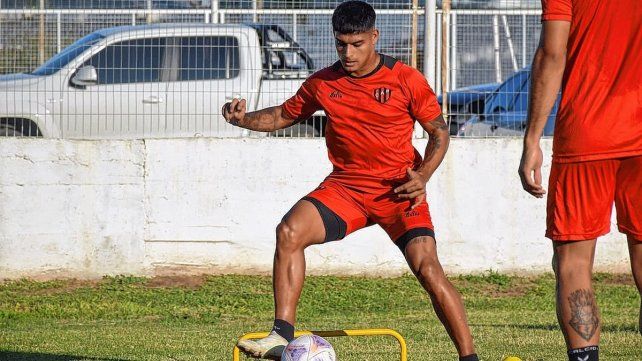 Juan Cruz Esquivel no formó parte del entrenamiento.&nbsp;