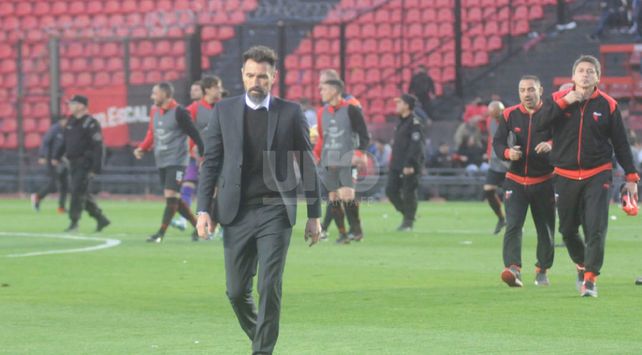 Domínguez está metido en su laberinto