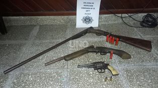 Robó y lo secuestraron: en la casa del asaltante hallaron armas