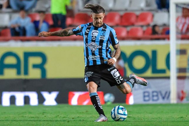 Barbieri viene de jugar en Querétaro de México, pero se le terminó el contrato. Central podría ser su destino.