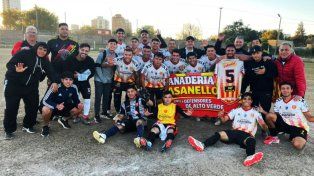 Santa Fe FC y Los Canarios no aflojan en la pelea por la cima del Apertura