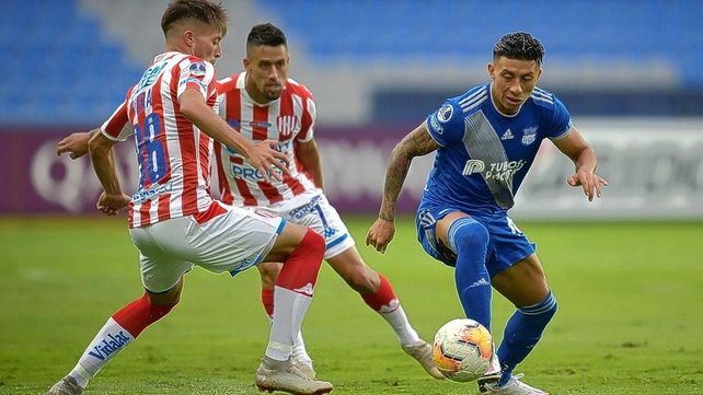 Unión hizo historia para el fútbol argentino en Ecuador