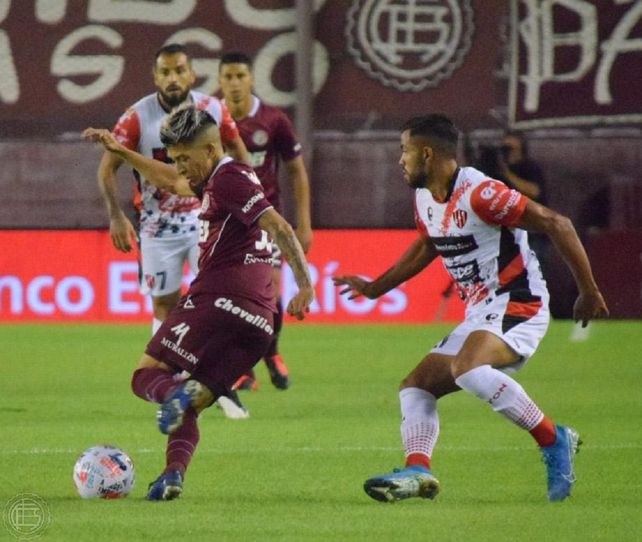 Patronato sigue en caída libre, perdió ante Lanús
